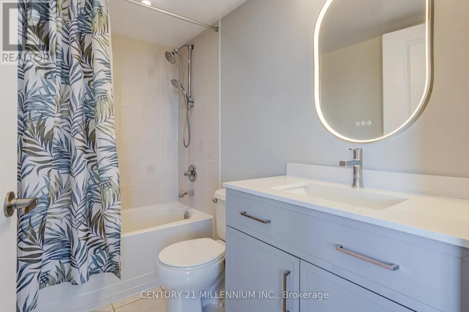 1505 - 9 GEORGE STREET N