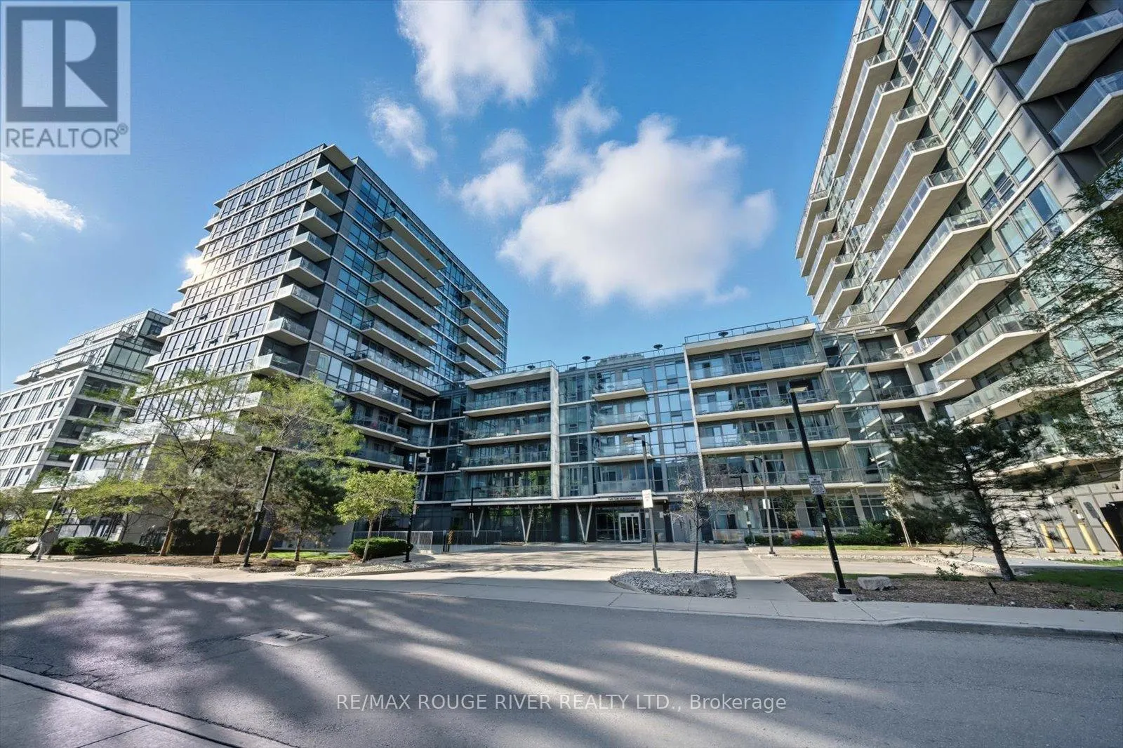 213 - 1185 THE QUEENSWAY AVENUE