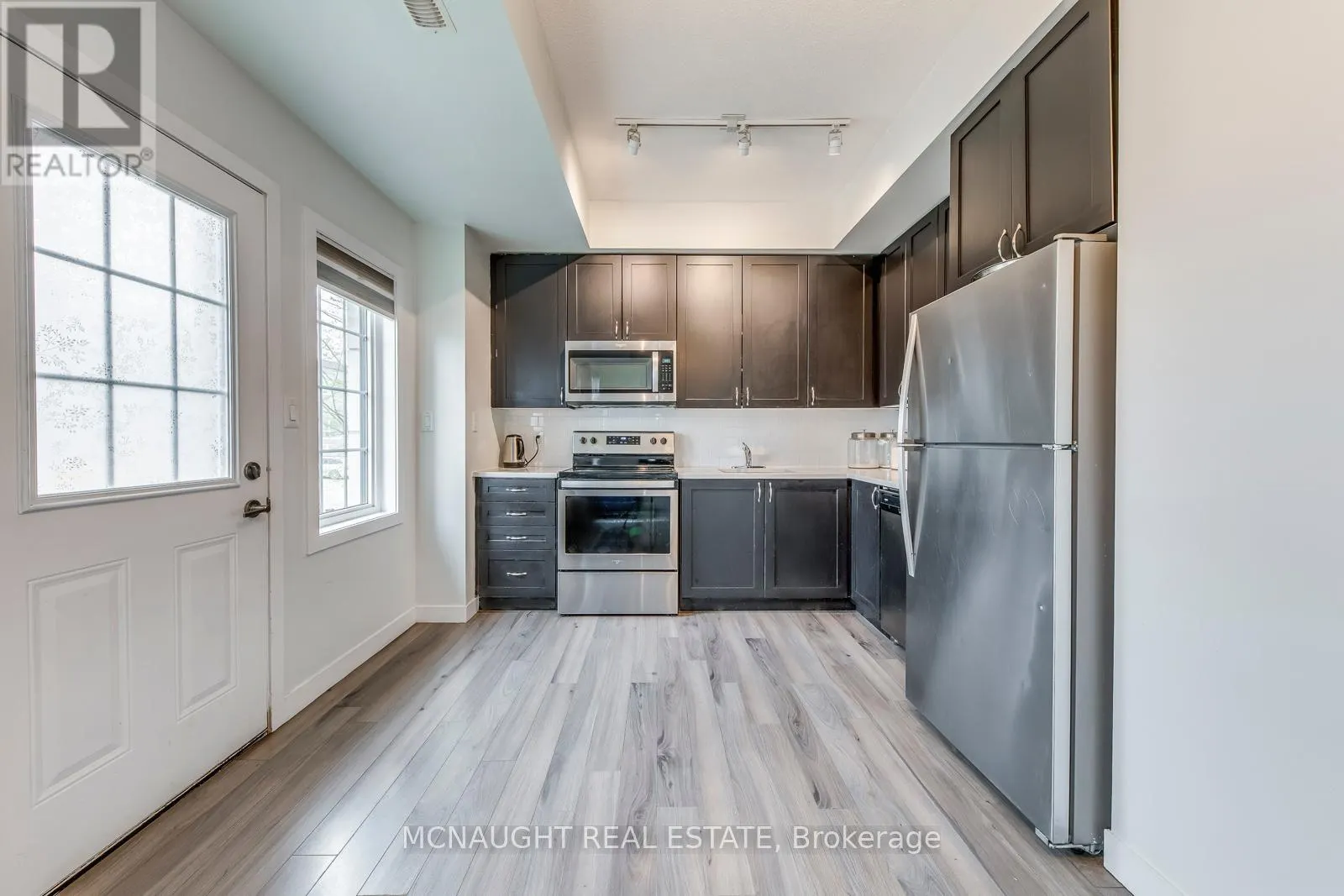 2 - 9 FORBES AVENUE