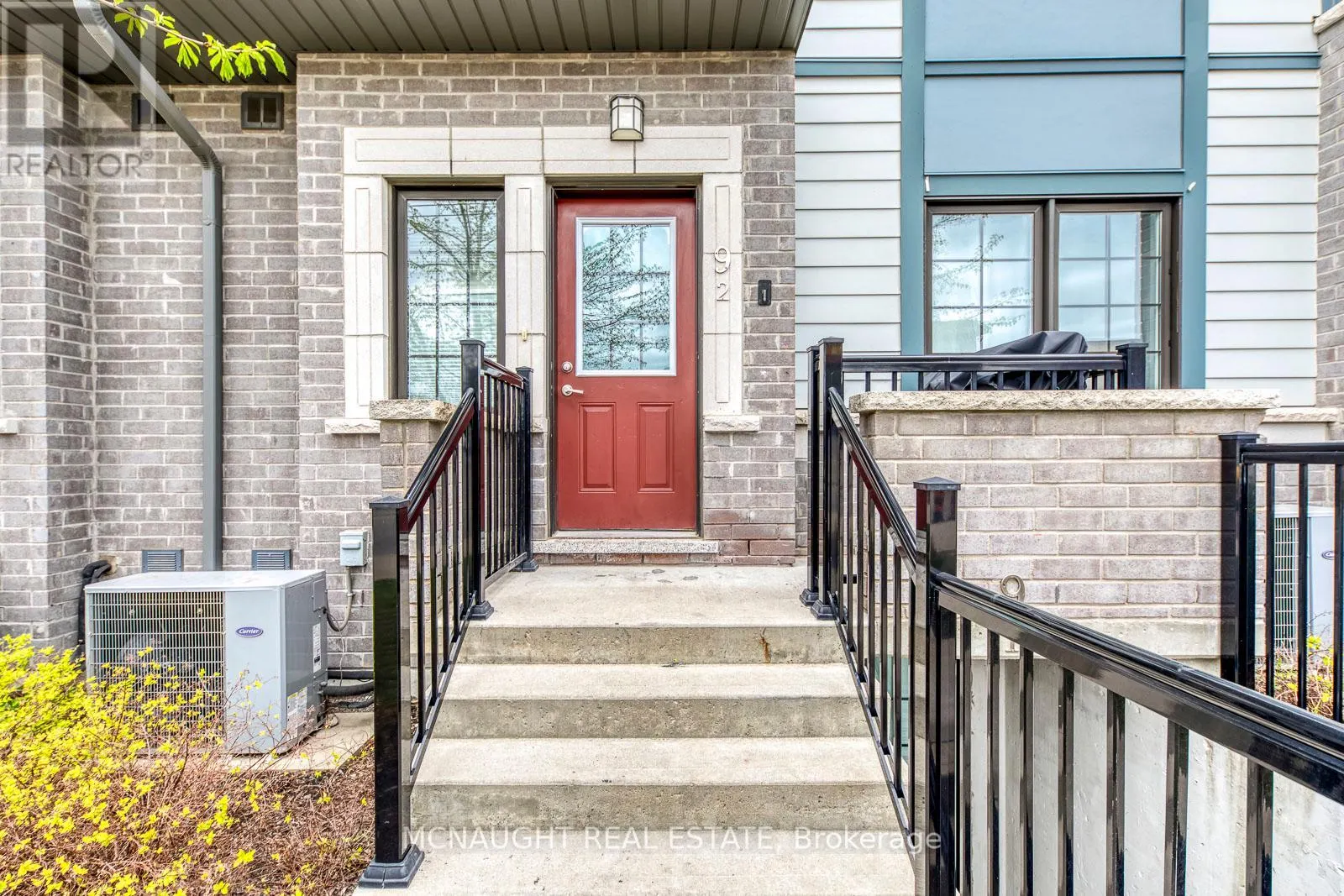 2 - 9 FORBES AVENUE