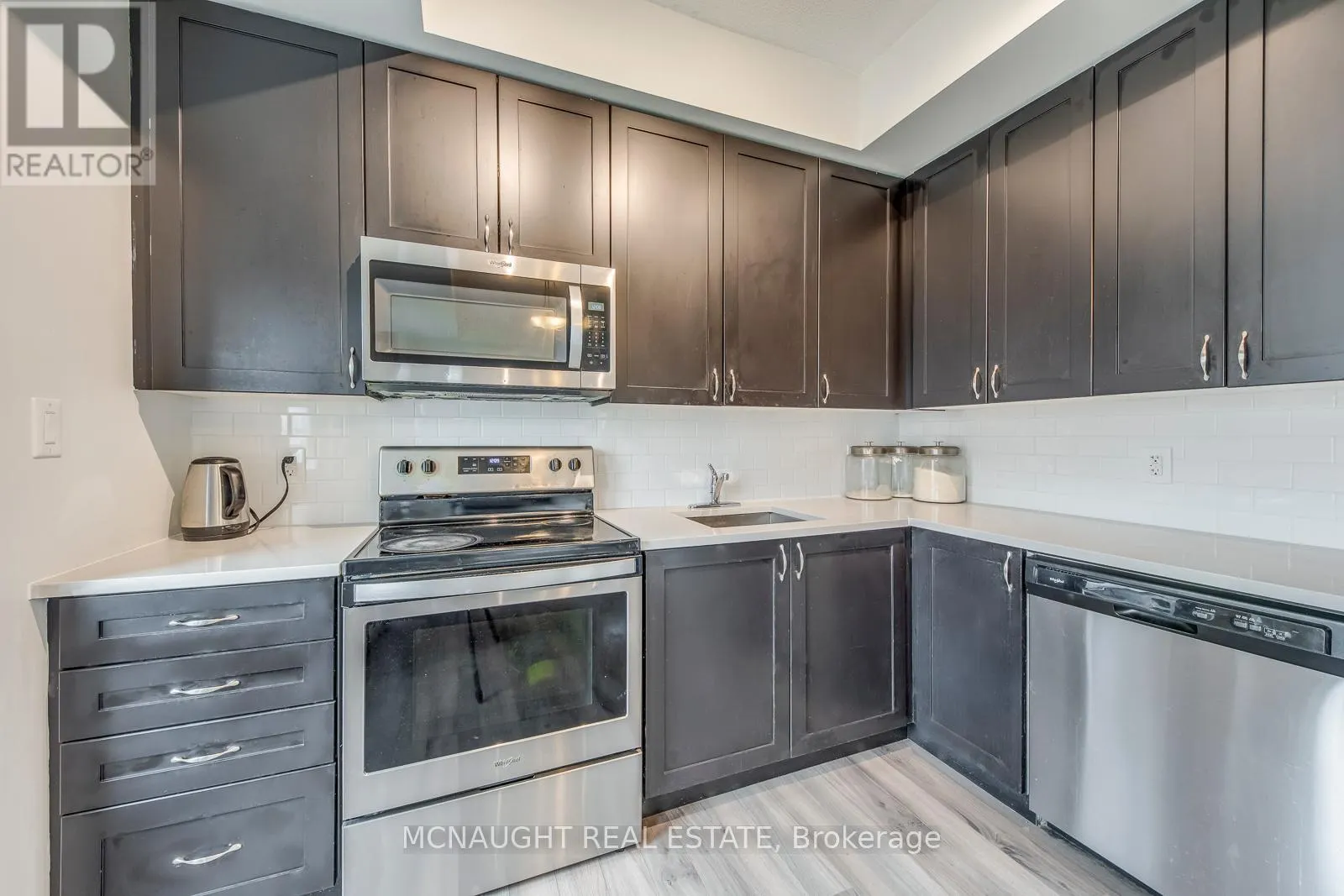 2 - 9 FORBES AVENUE