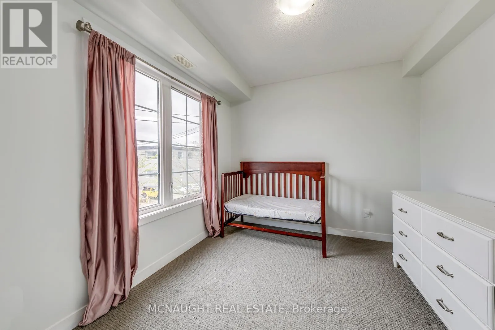 2 - 9 FORBES AVENUE