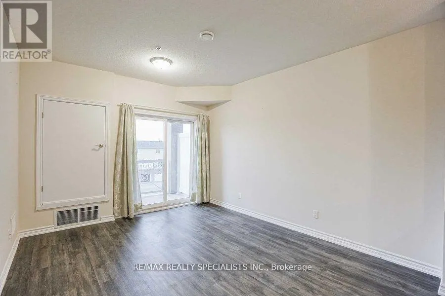310 - 1360 COSTIGAN ROAD