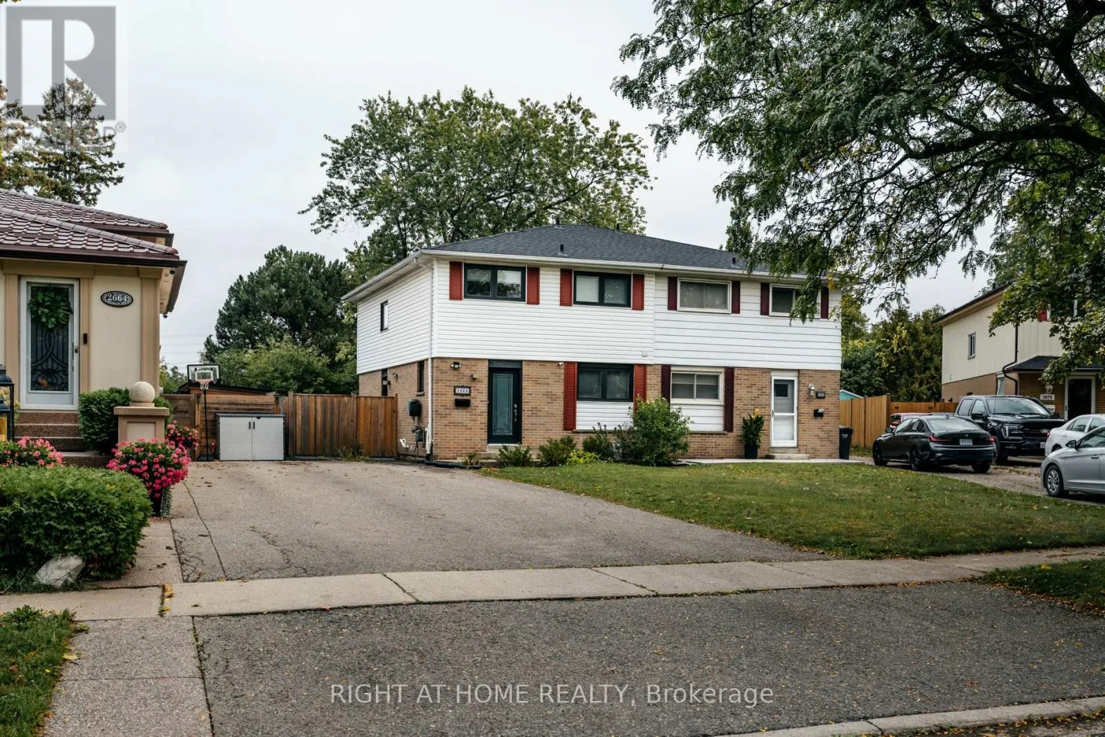 LOWER - 2668 HOLLINGTON CRESCENT