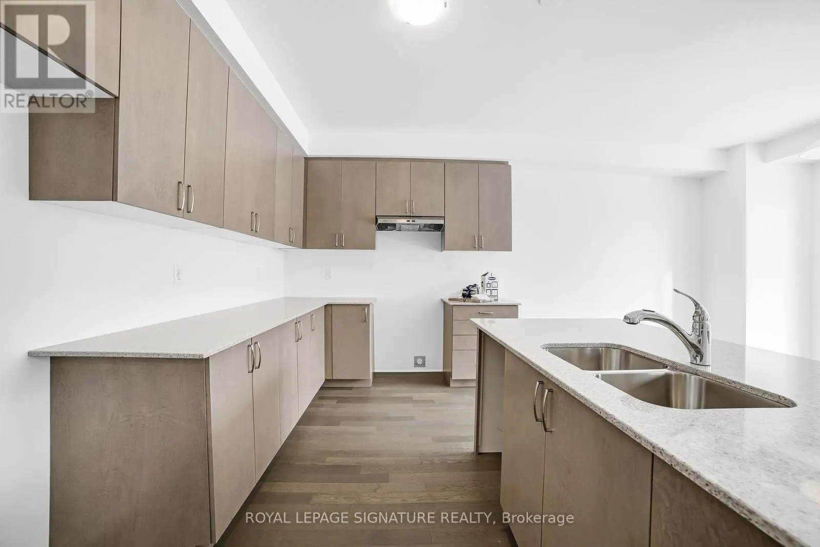 MAIN - 448 KENNEDY CIRCLE W