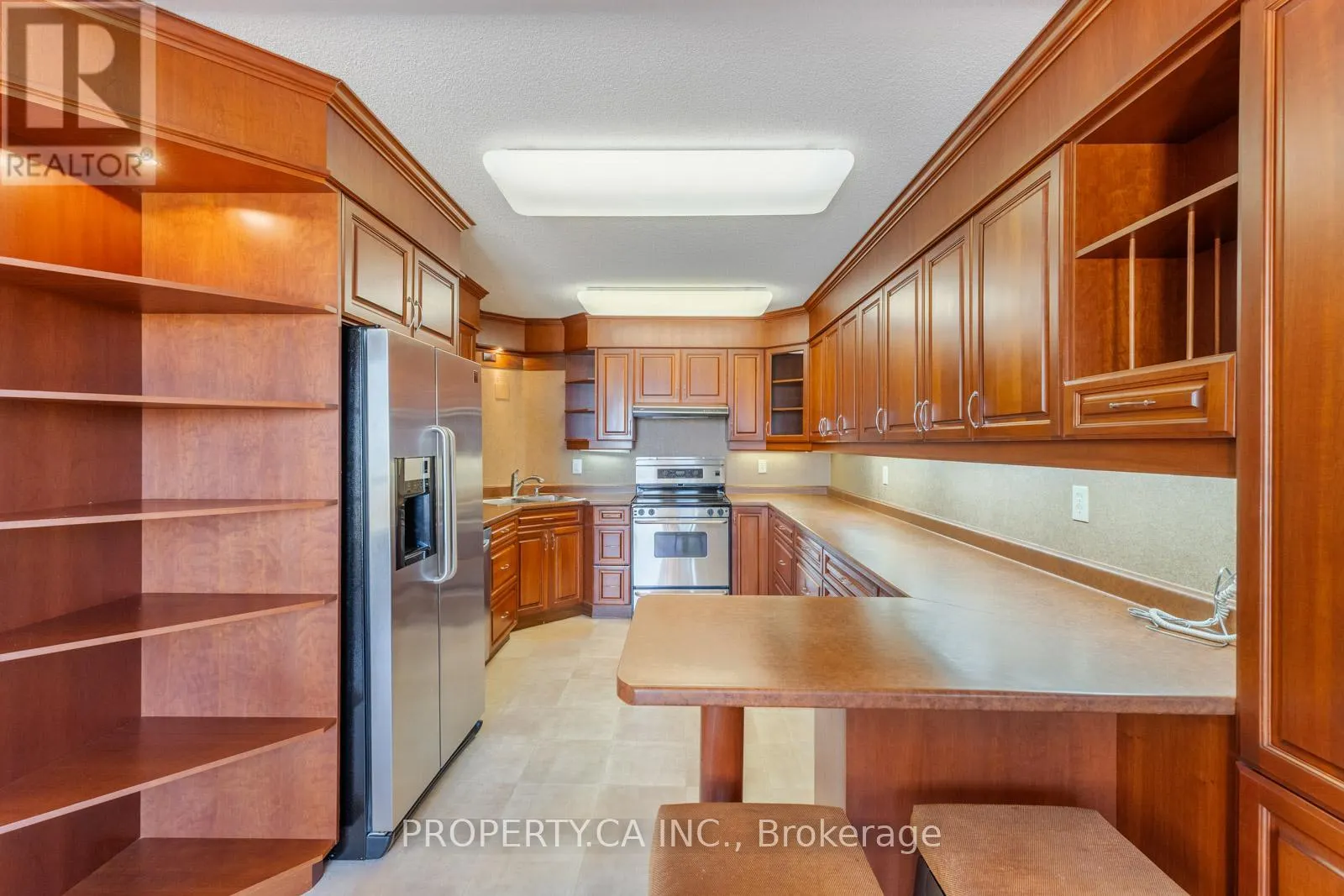 E35 - 300 MILL ROAD