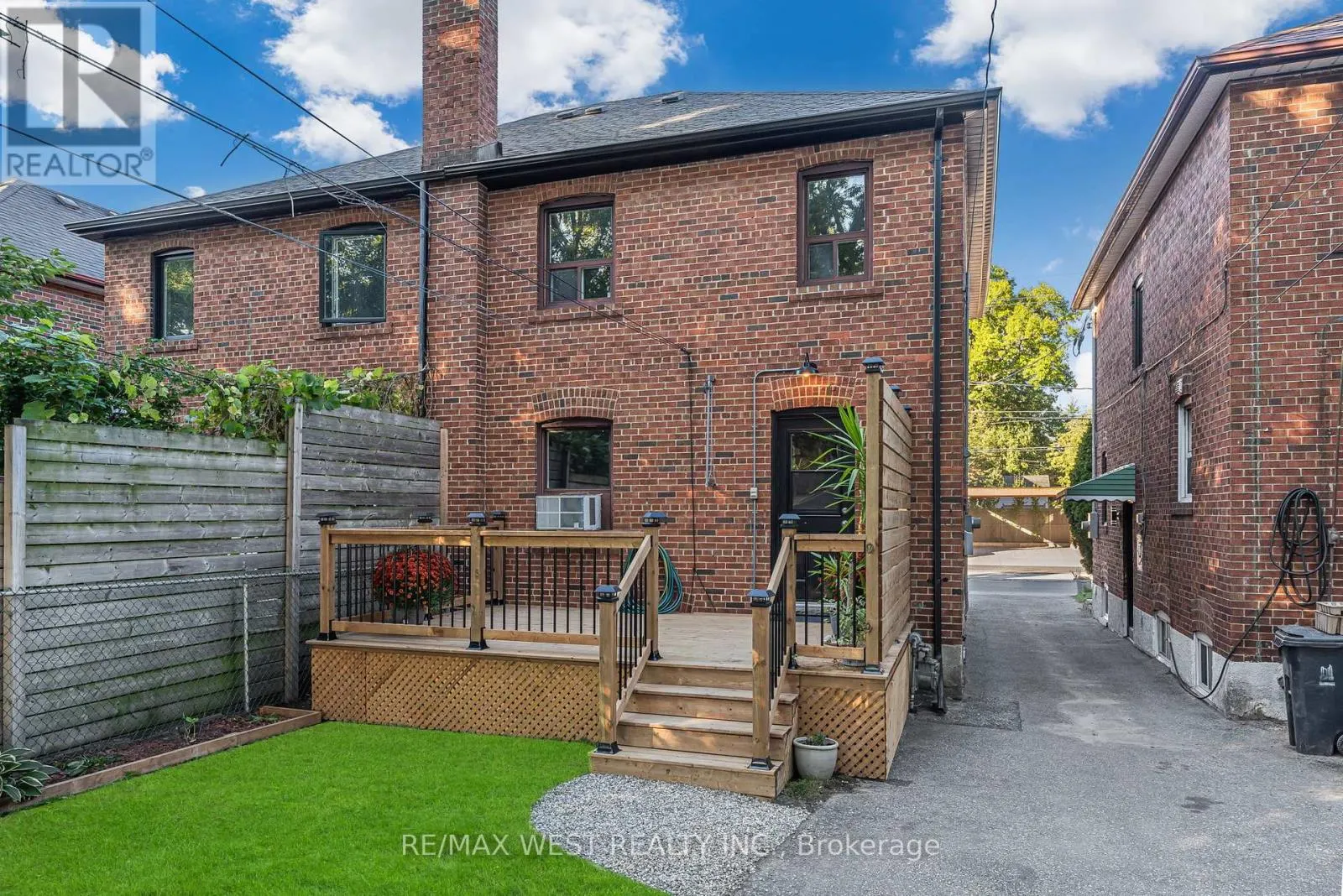 215 JANE STREET