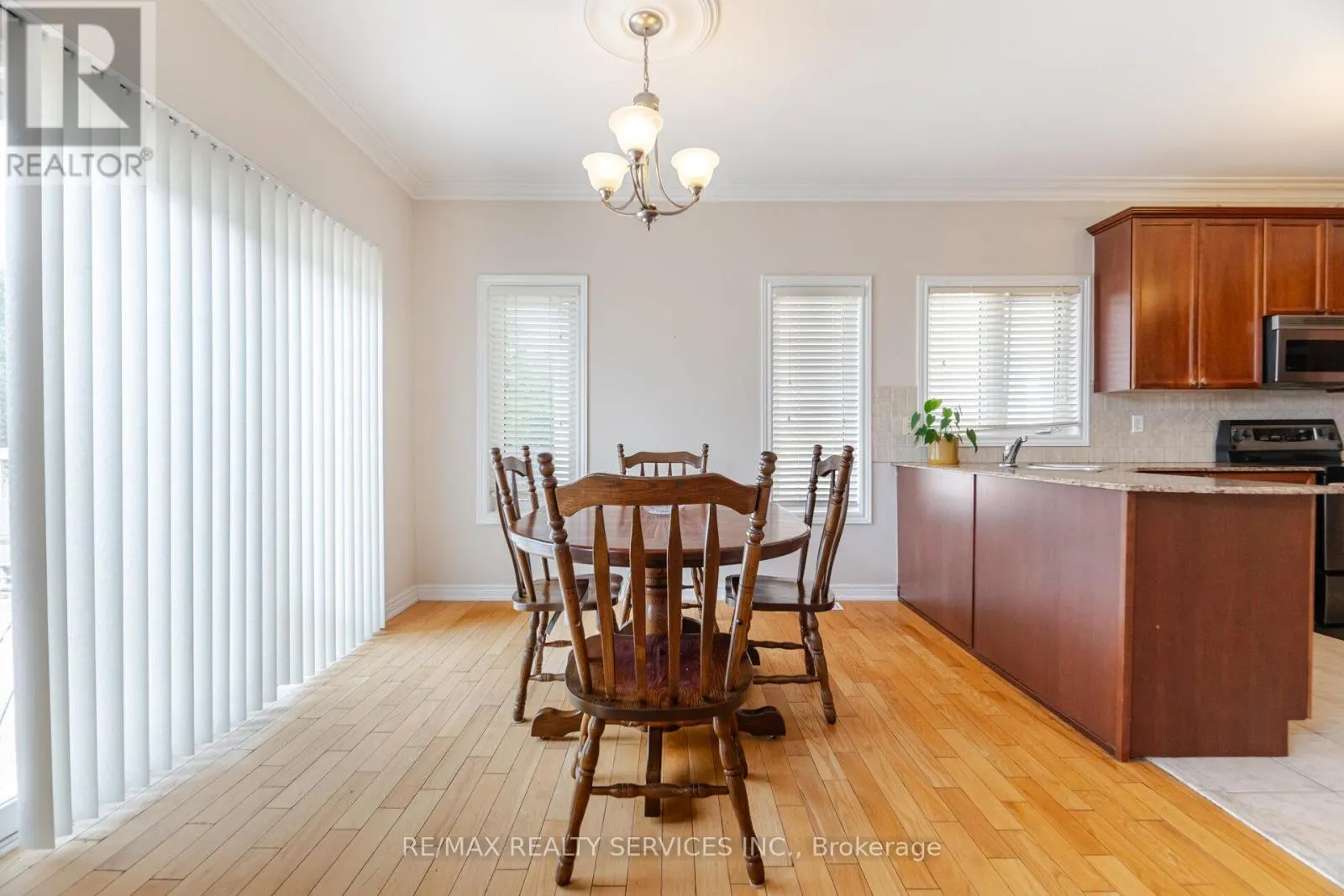 2413 SALCOME DRIVE