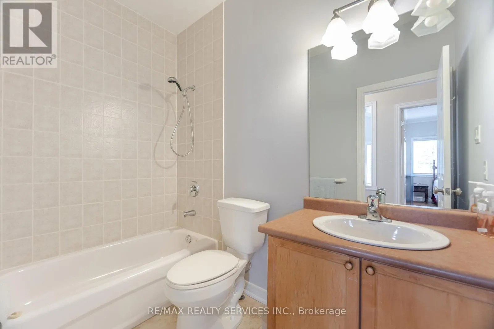 2413 SALCOME DRIVE