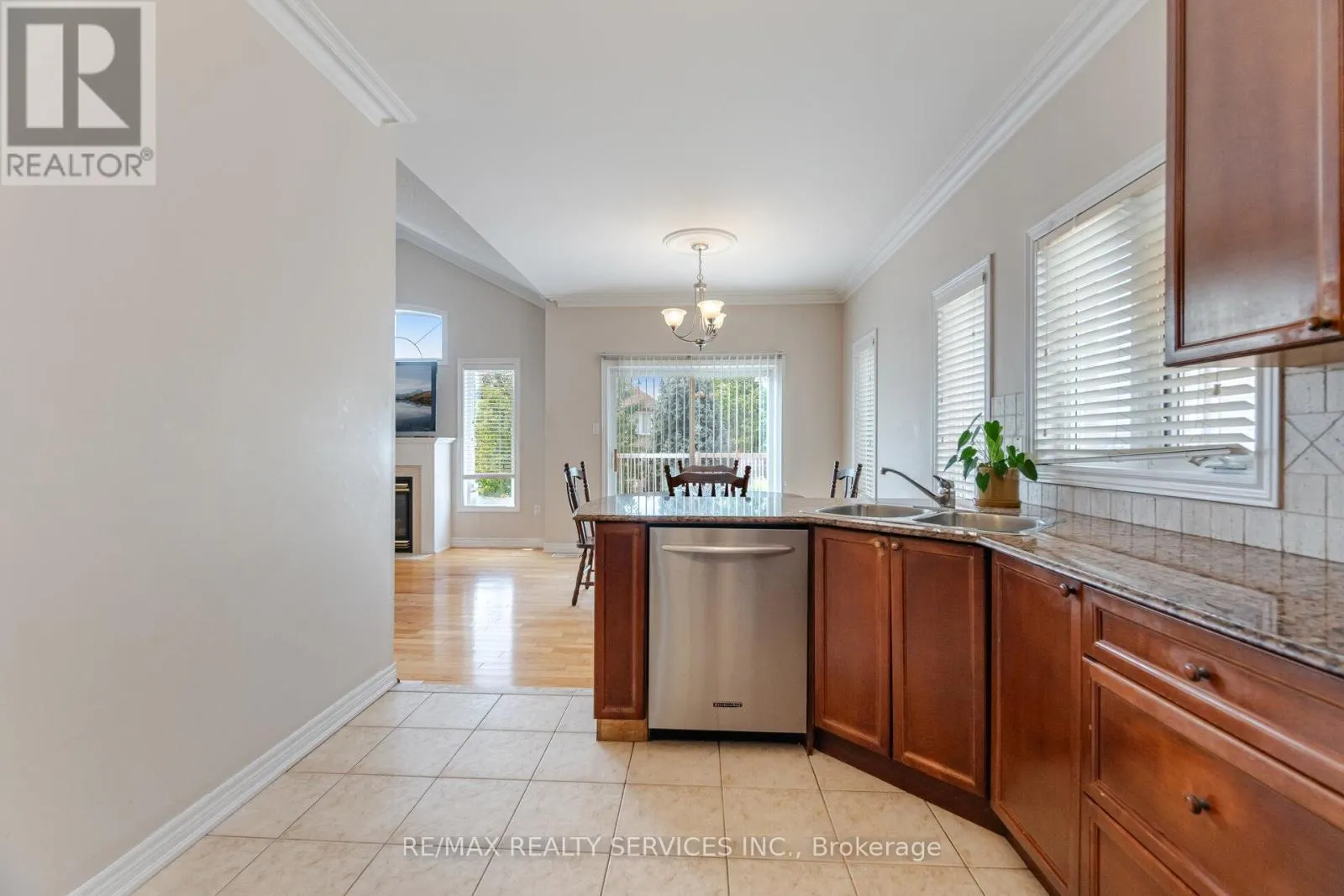 2413 SALCOME DRIVE