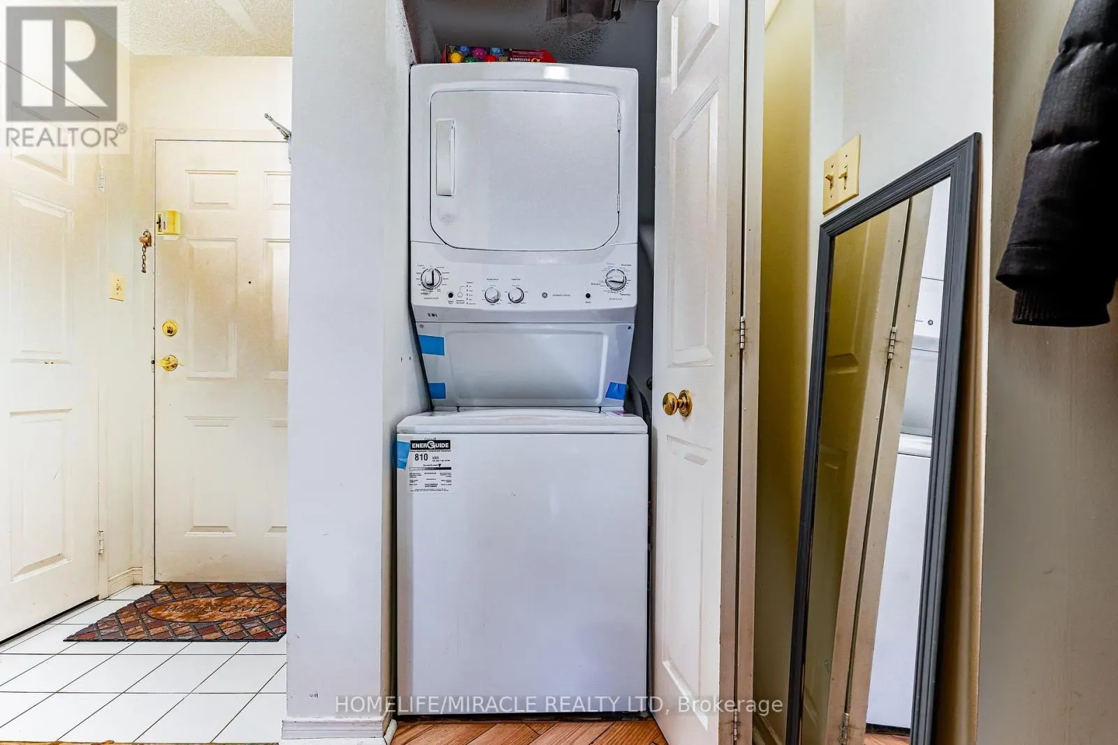 318 - 250 WEBB DRIVE