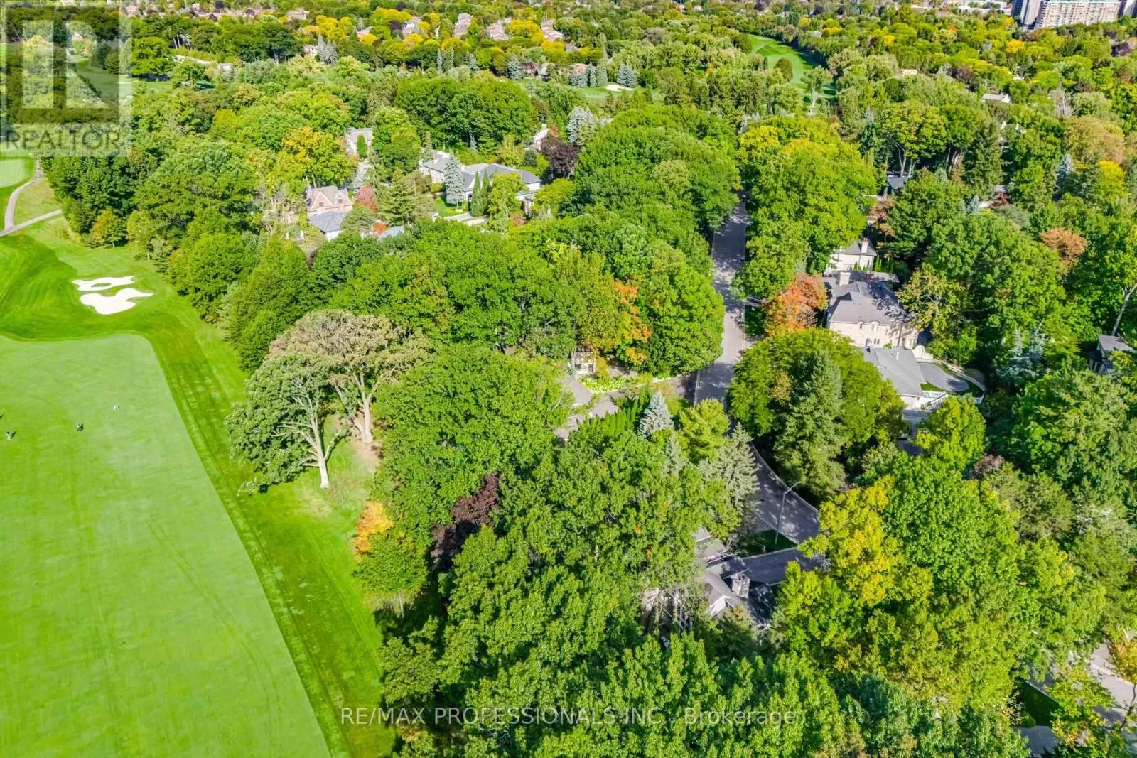 32 EDENBROOK HILL