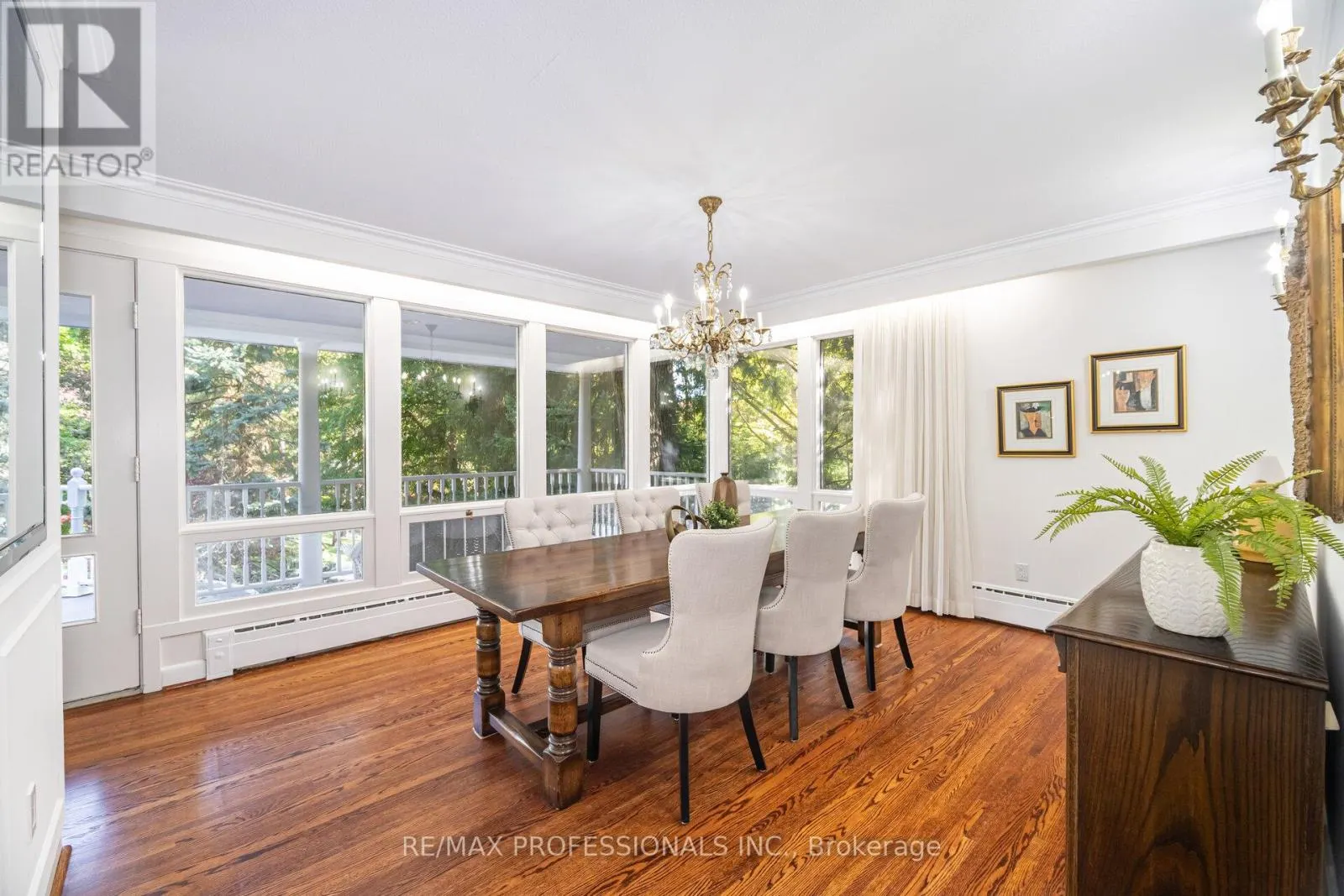 32 EDENBROOK HILL