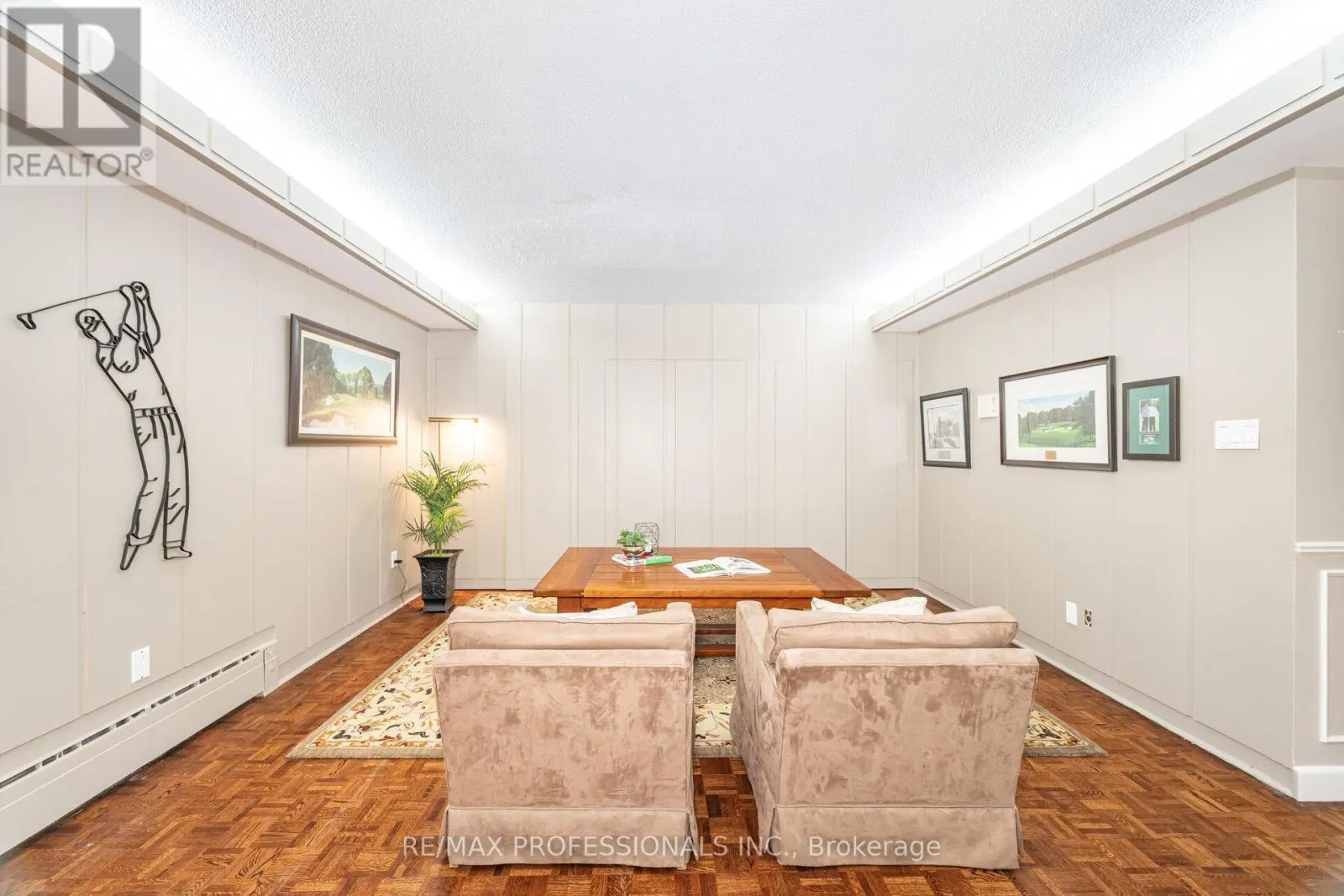 32 EDENBROOK HILL