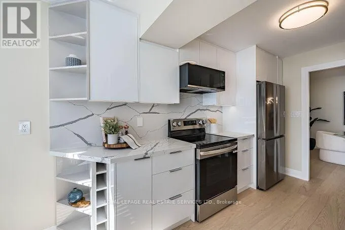 301 - 1 ABERFOYLE CRESCENT