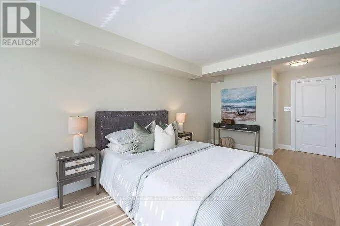 301 - 1 ABERFOYLE CRESCENT