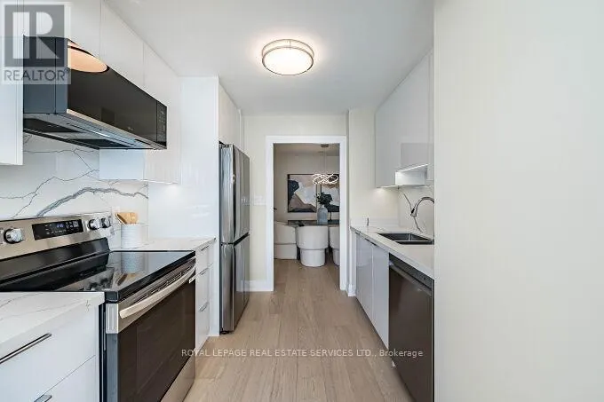 301 - 1 ABERFOYLE CRESCENT