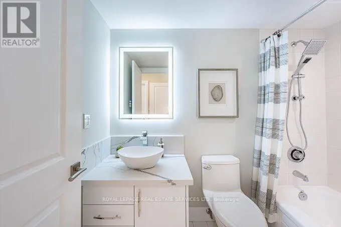301 - 1 ABERFOYLE CRESCENT