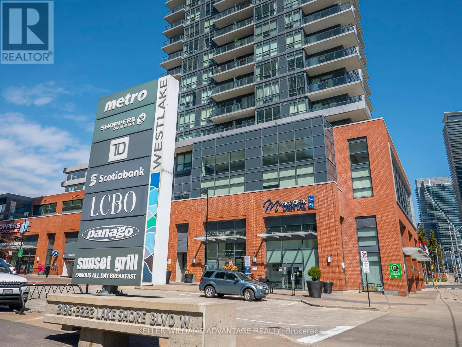 1104 - 2200 LAKE SHORE BOULEVARD W
