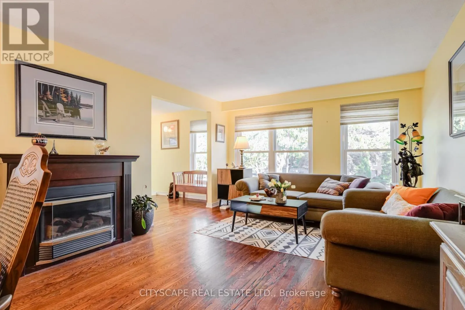22 JADE CRESCENT