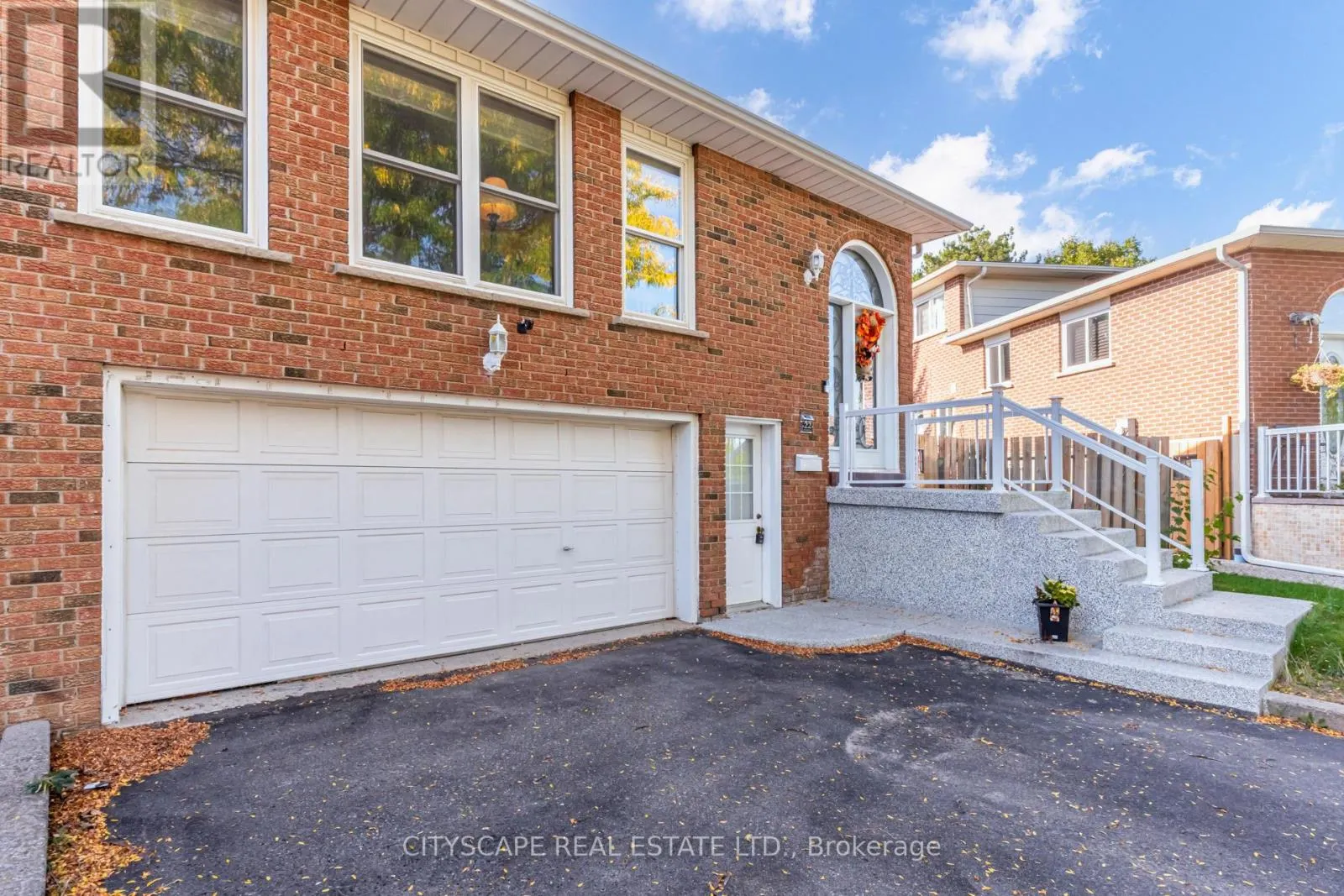 22 JADE CRESCENT