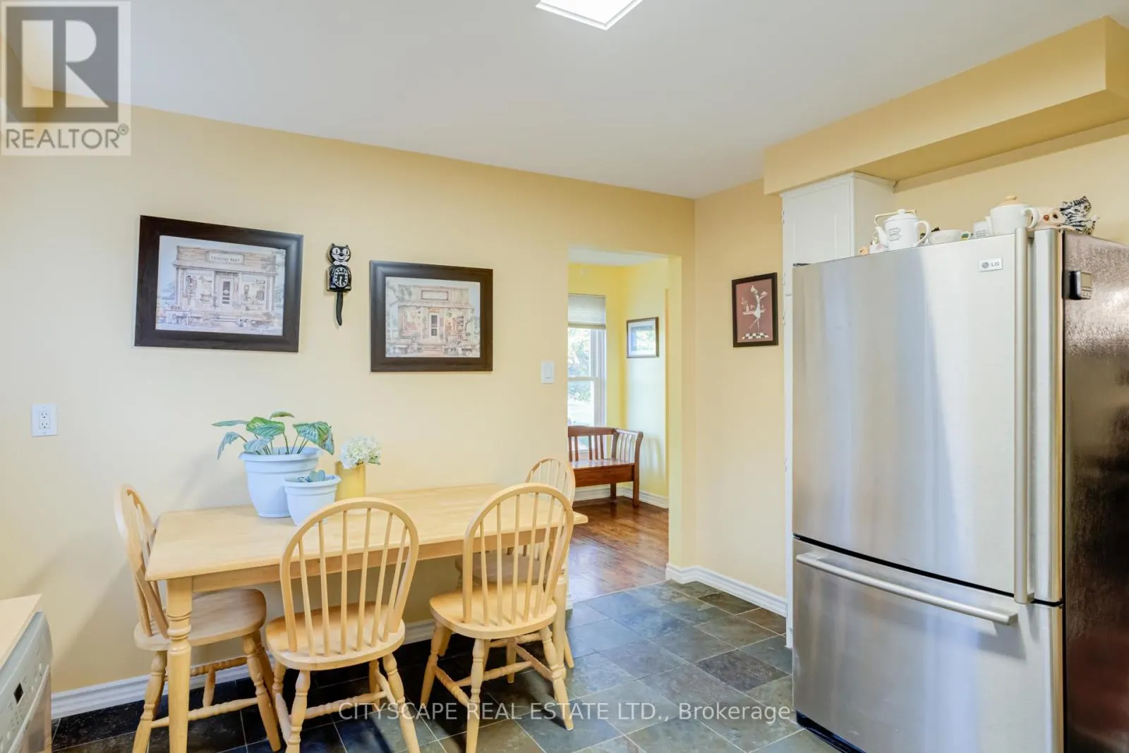 22 JADE CRESCENT