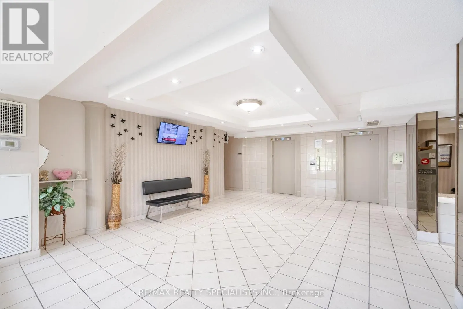 1507 - 21 KNIGHTSBRIDGE ROAD