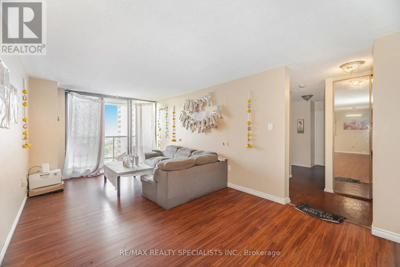 1507 - 21 KNIGHTSBRIDGE ROAD