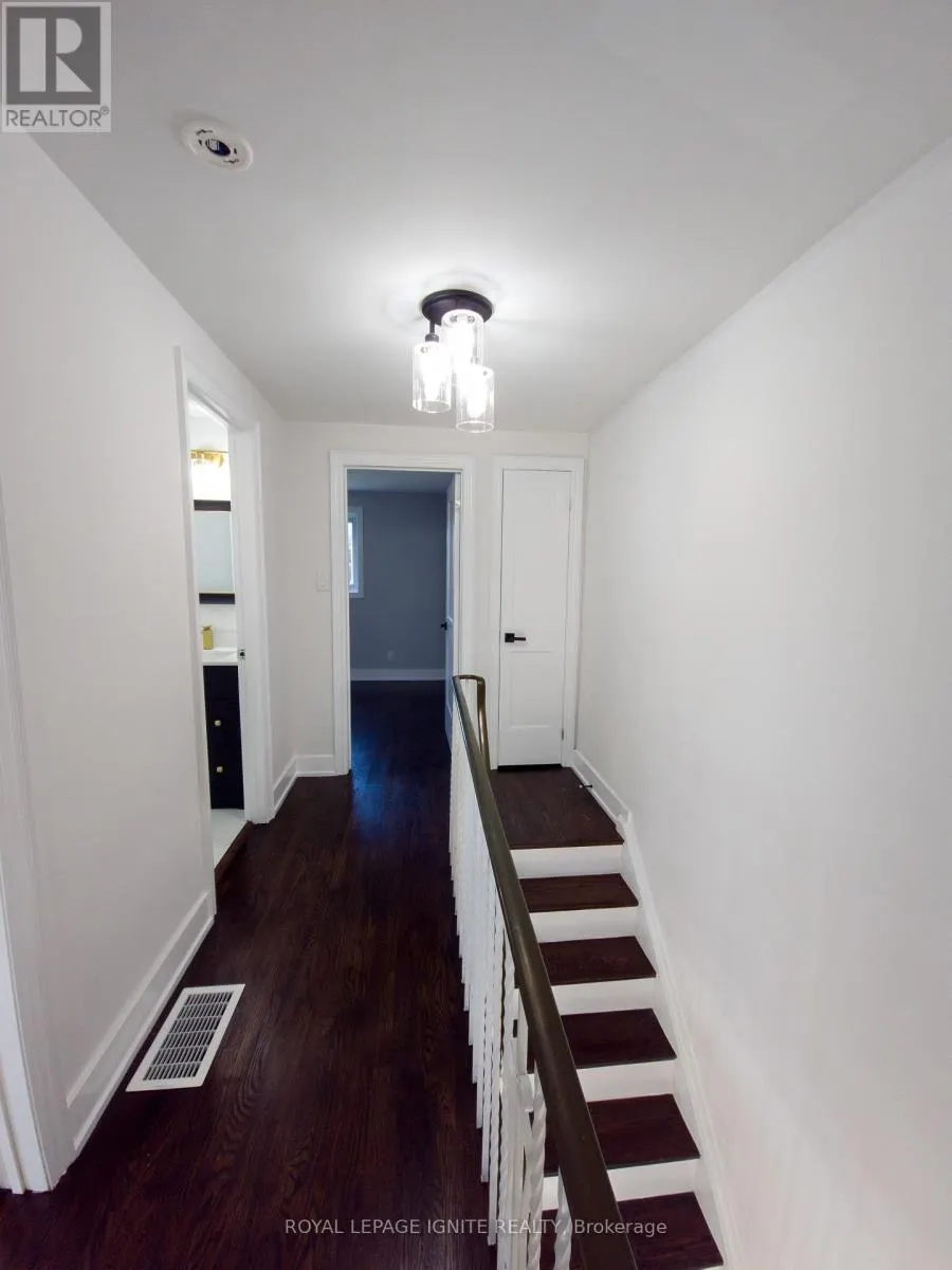 32 - 23 TEALHAM DRIVE