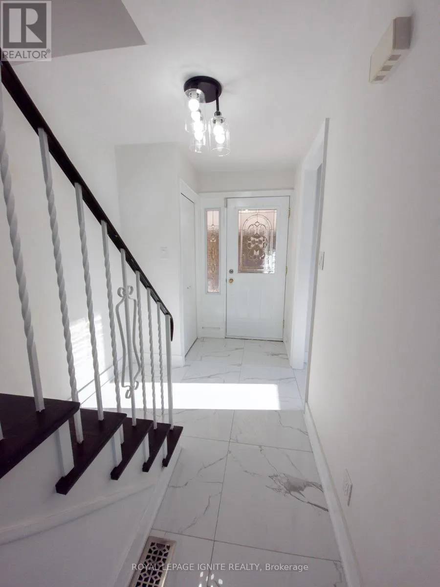 32 - 23 TEALHAM DRIVE