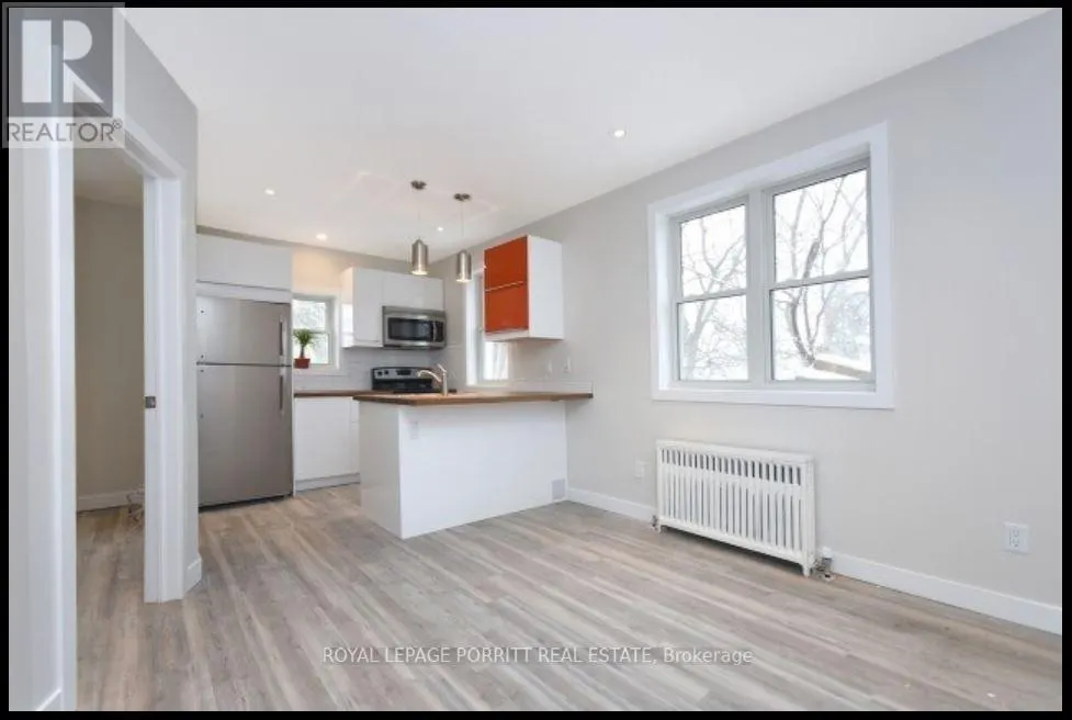 4 - 3411 LAKE SHORE BOULEVARD W