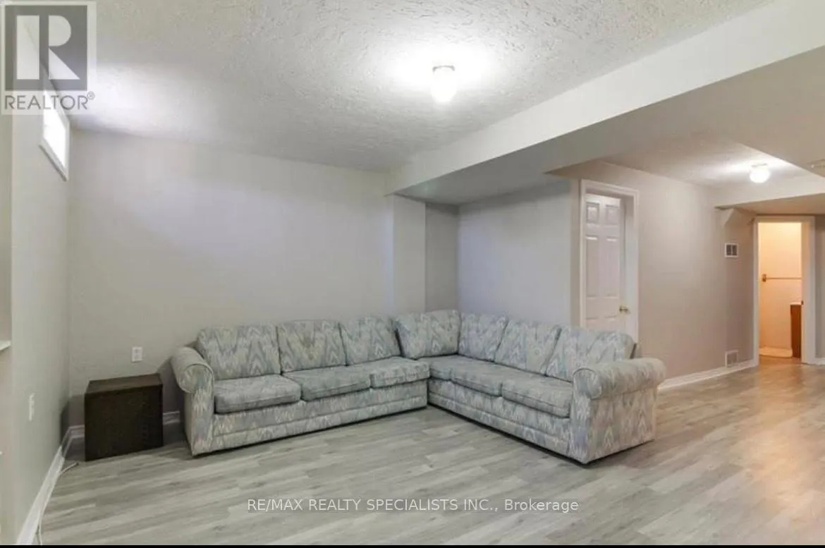 BSMT - 824 LEDBURY CRESCENT