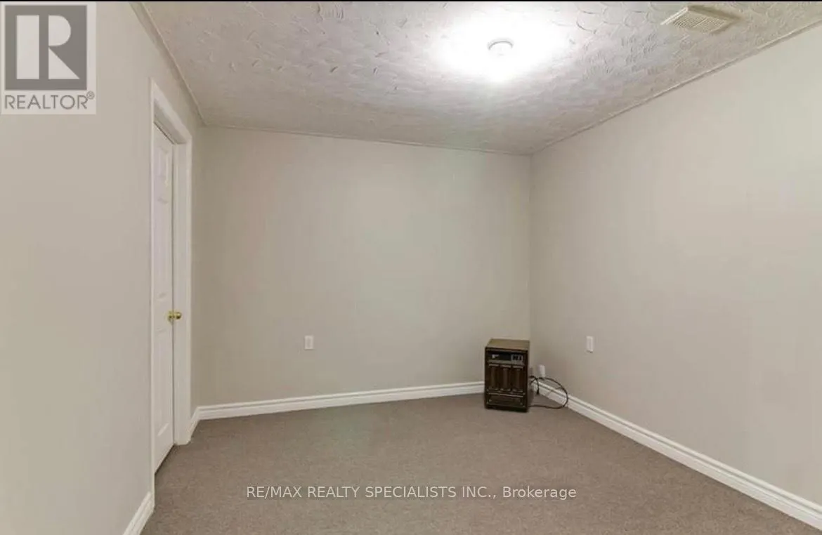 BSMT - 824 LEDBURY CRESCENT