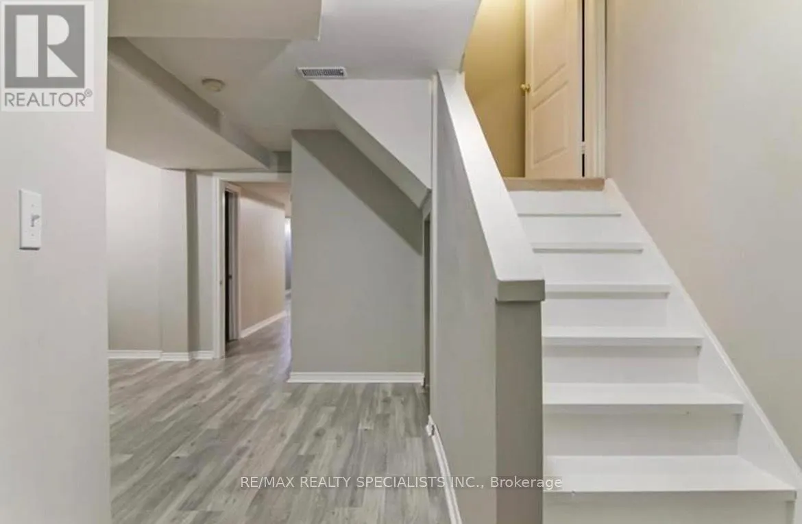 BSMT - 824 LEDBURY CRESCENT