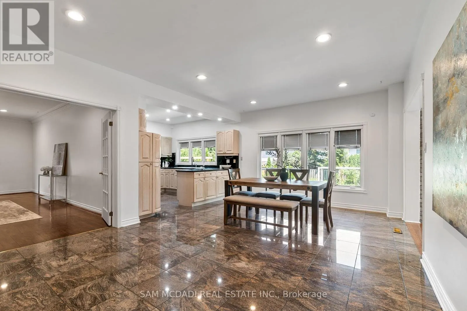 2339 GLENGARRY ROAD