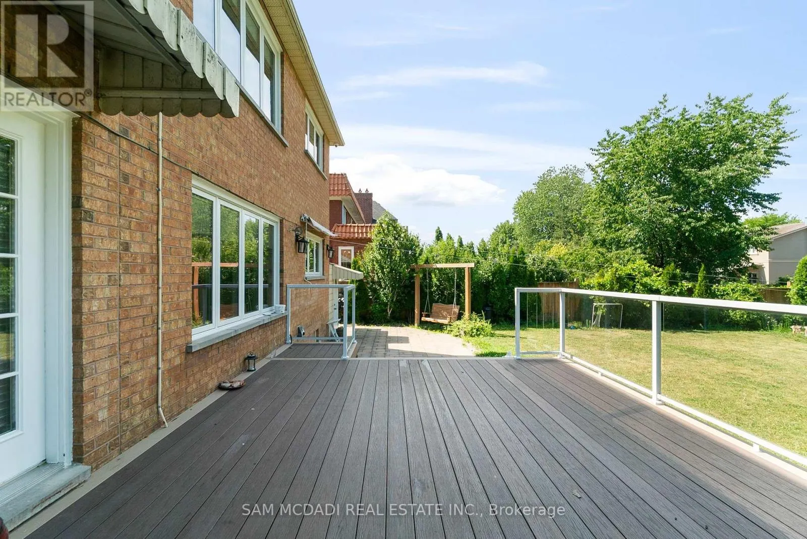 2339 GLENGARRY ROAD