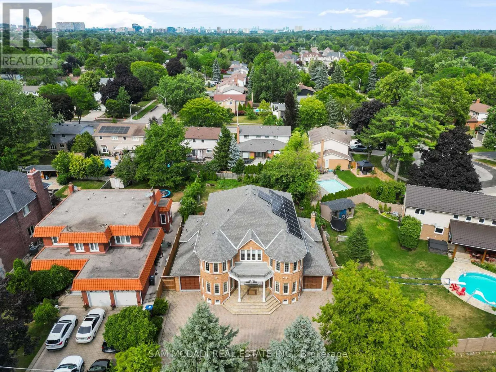 2339 GLENGARRY ROAD
