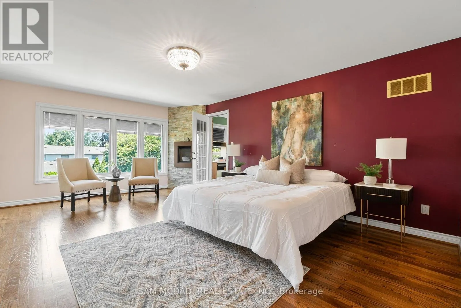 2339 GLENGARRY ROAD