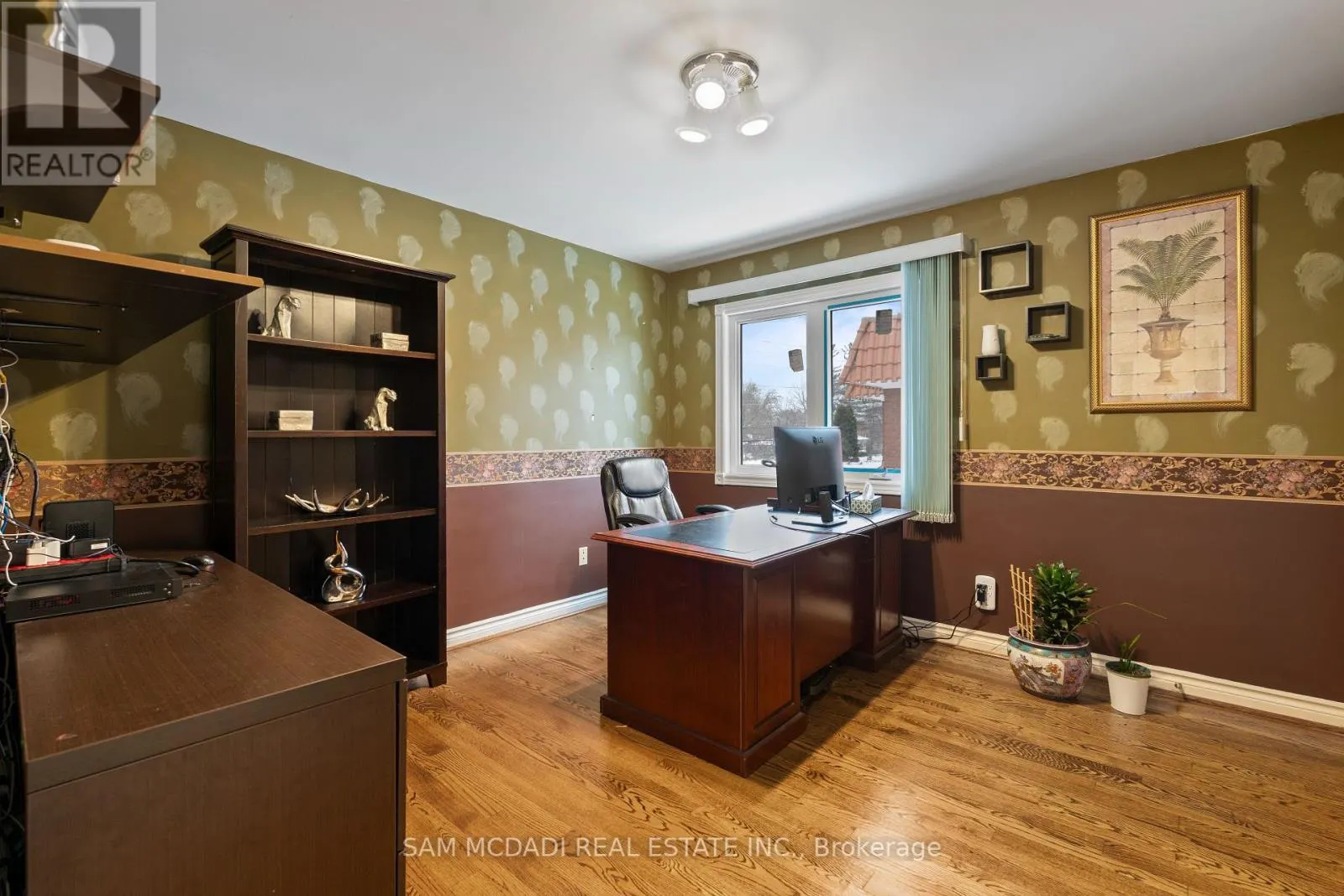 2339 GLENGARRY ROAD