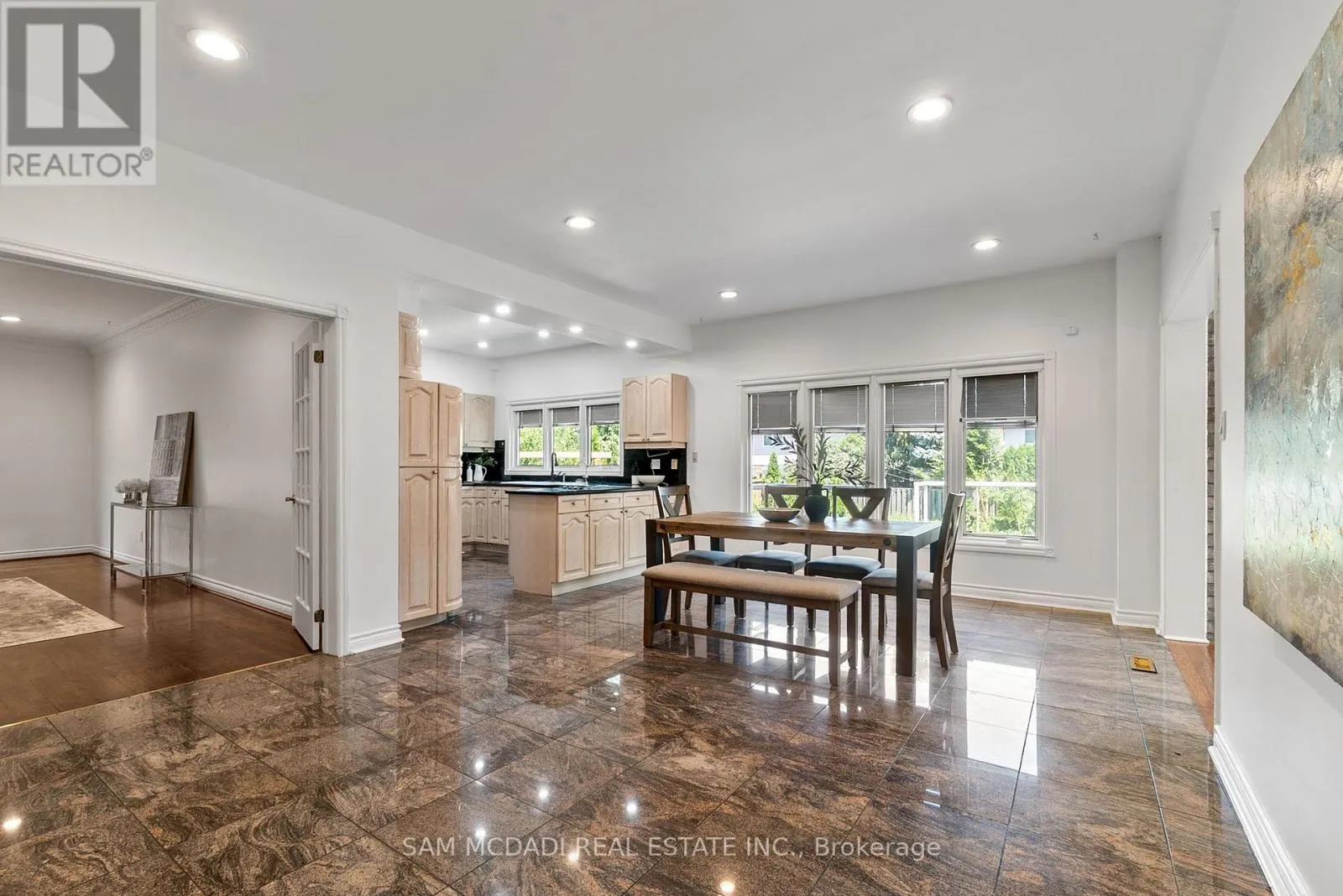 2339 GLENGARRY ROAD