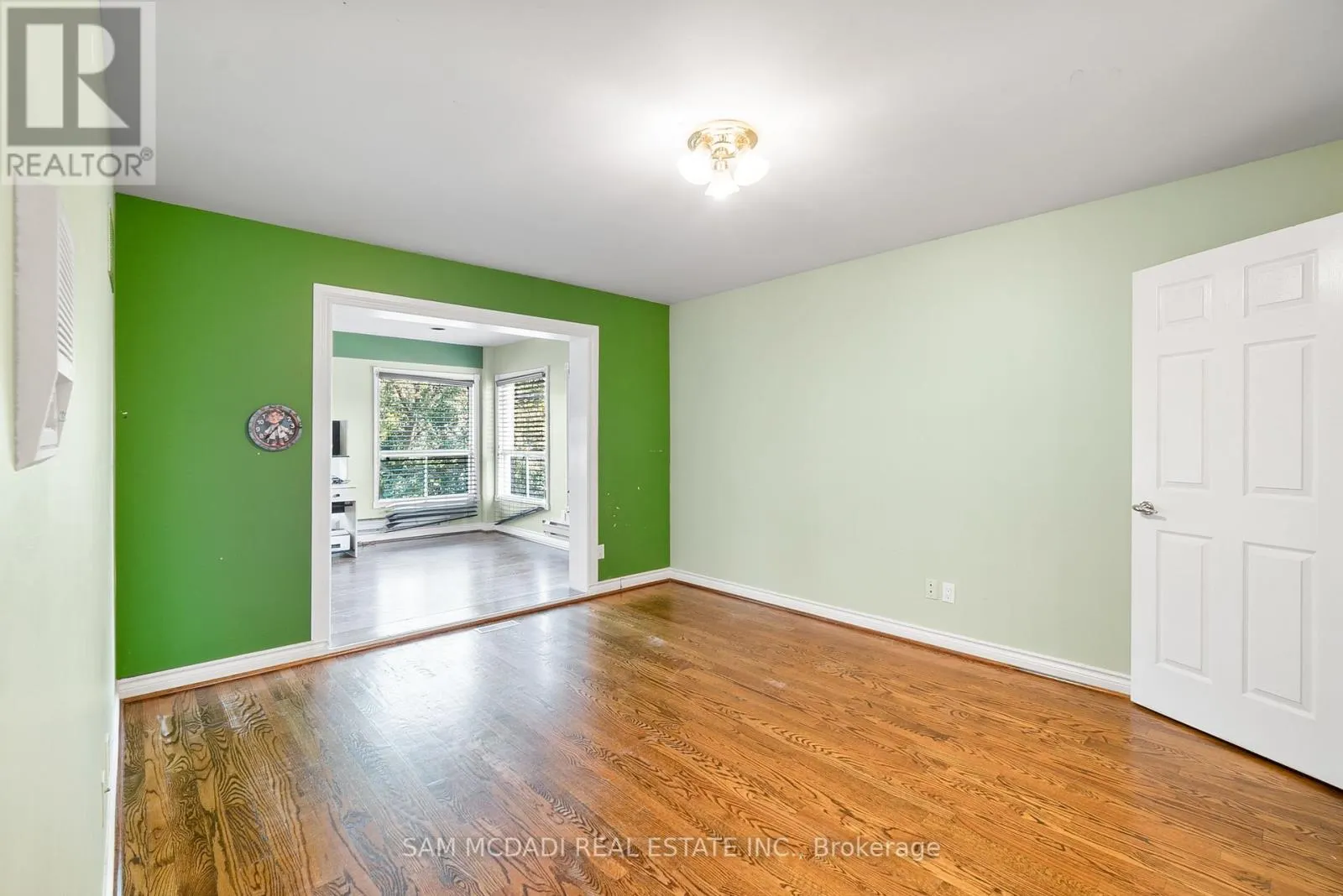 2339 GLENGARRY ROAD