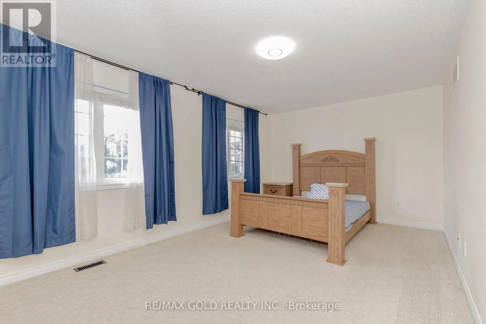 22 UNGAVA BAY ROAD