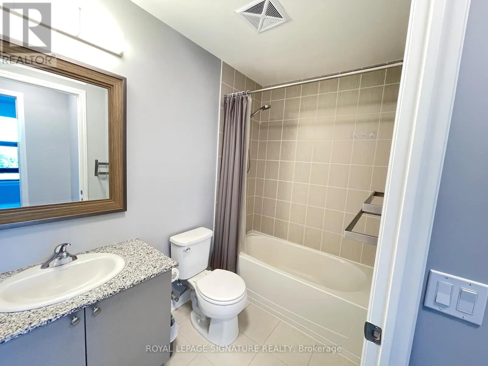 401 - 2522 KEELE STREET