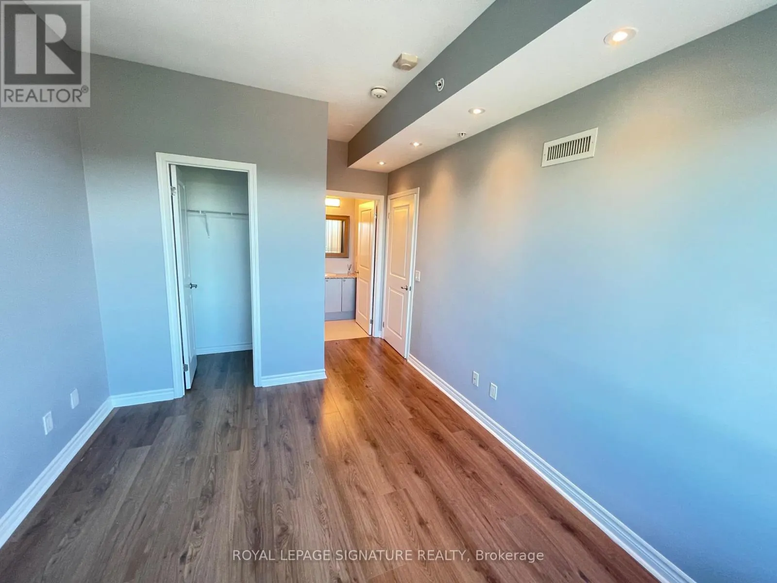 401 - 2522 KEELE STREET