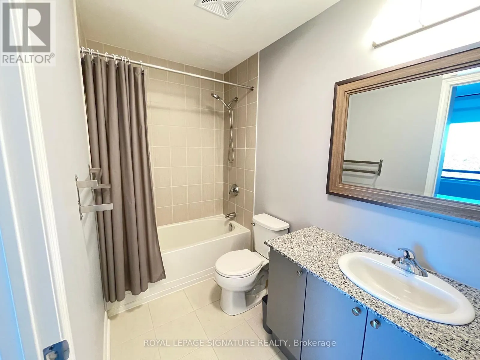 401 - 2522 KEELE STREET