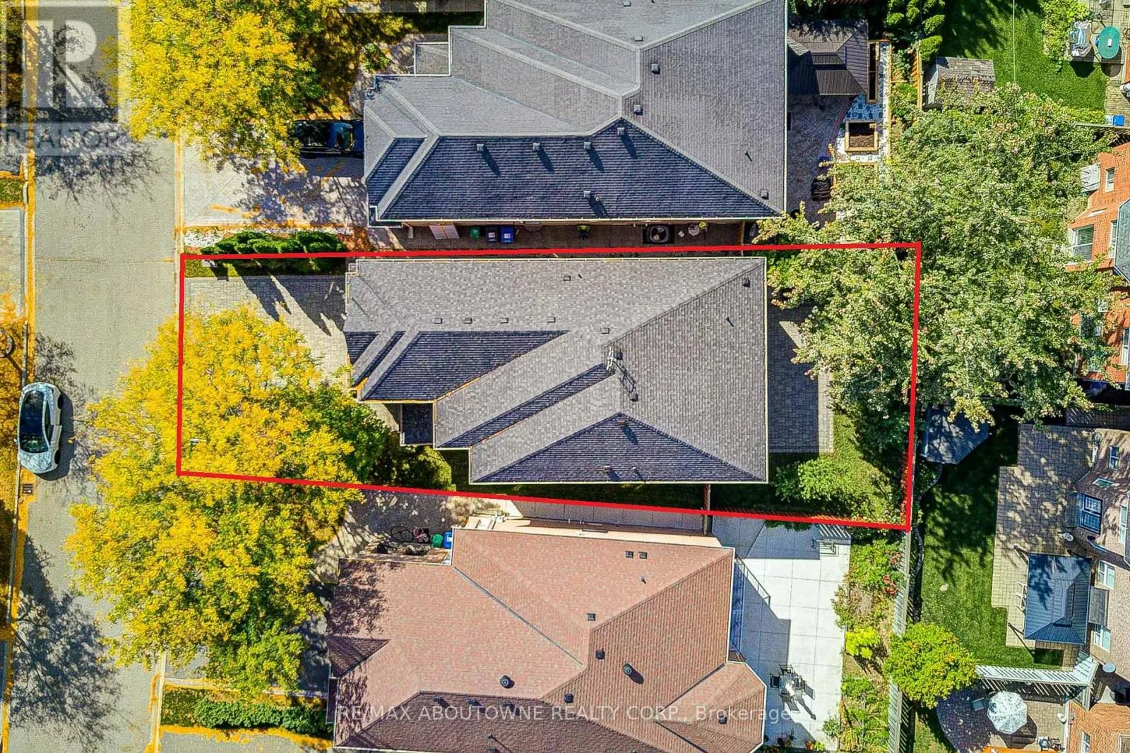 3041 CAULFIELD CRESCENT