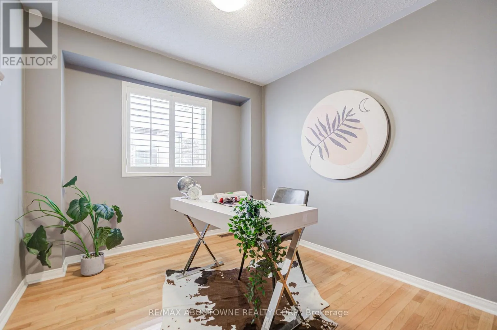 3041 CAULFIELD CRESCENT