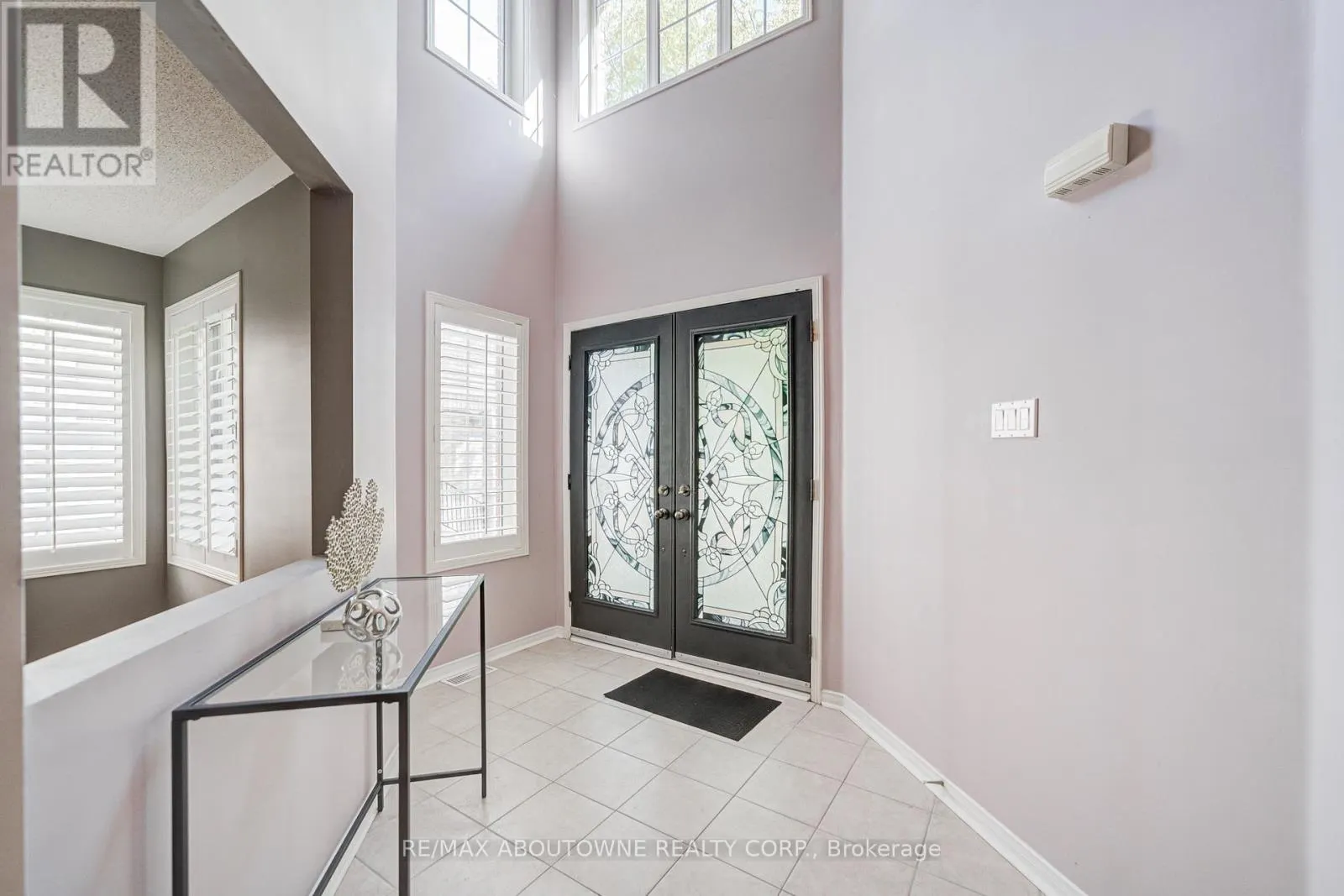 3041 CAULFIELD CRESCENT