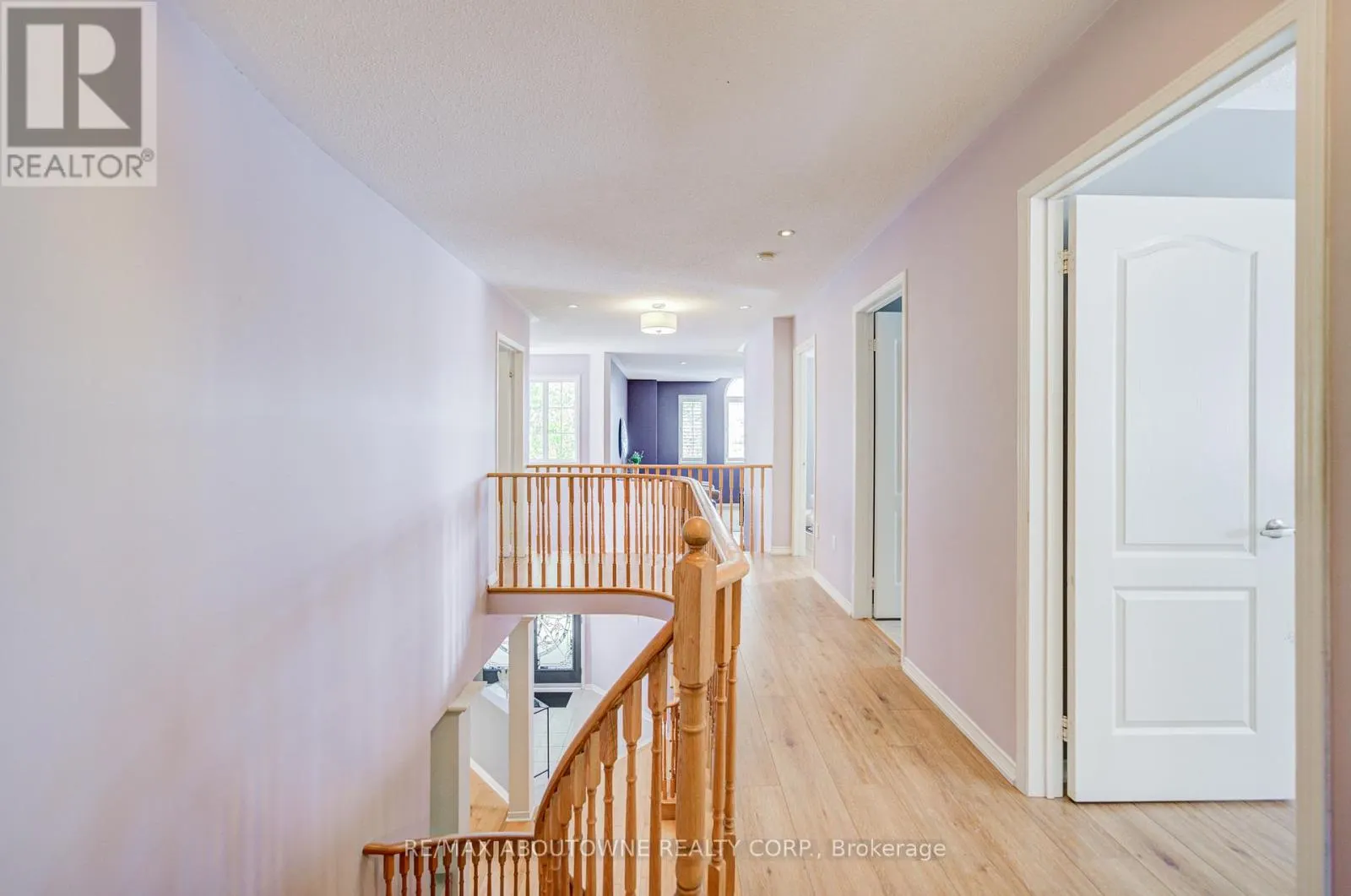 3041 CAULFIELD CRESCENT