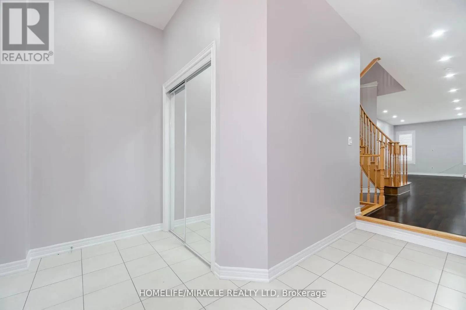 93 KEMPENFELT TRAIL